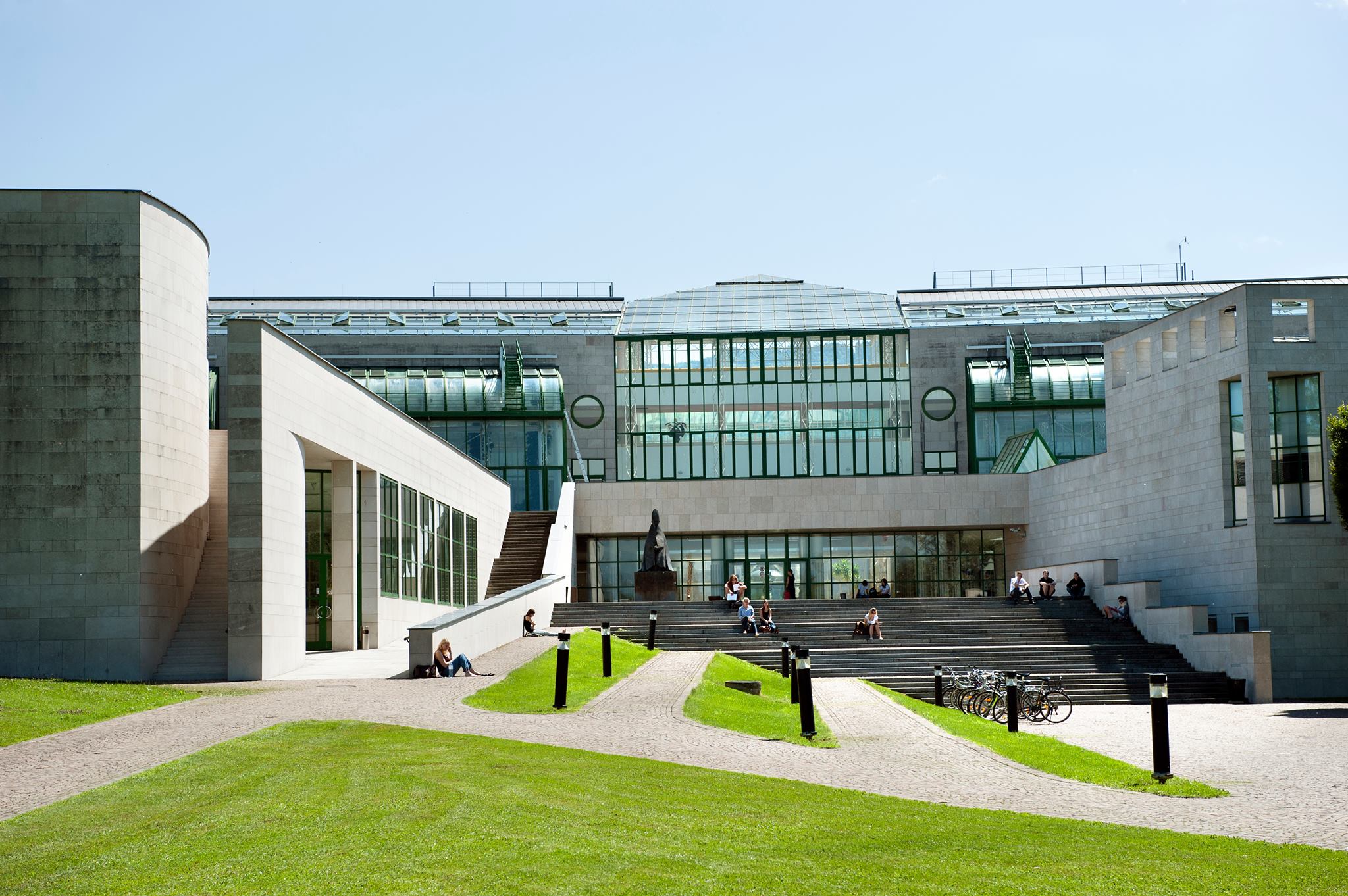 University-of-Salzburg-campus.jpg