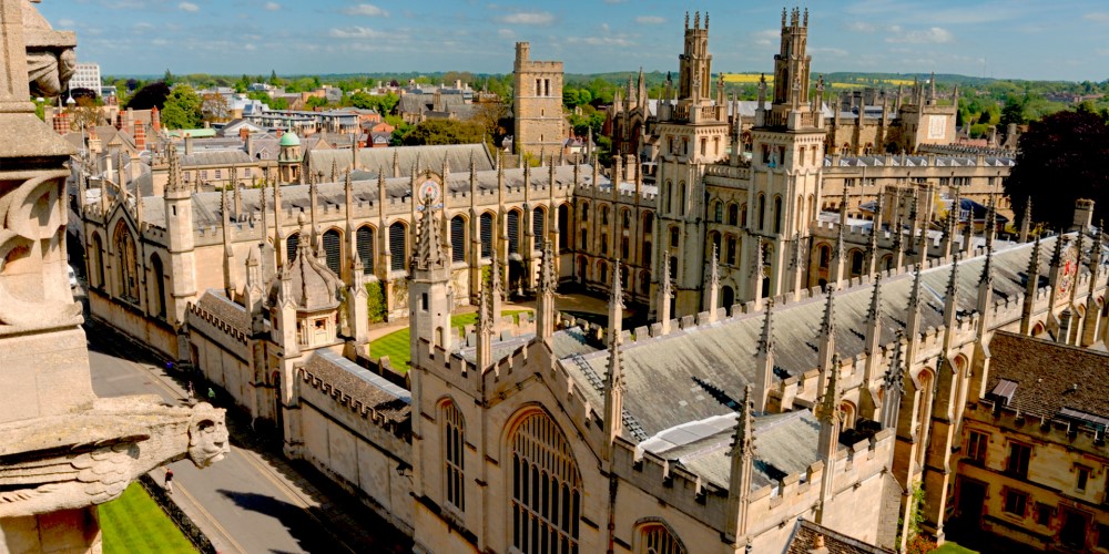 Top-10-best-universities-in-the-United-Kingdom.jpg