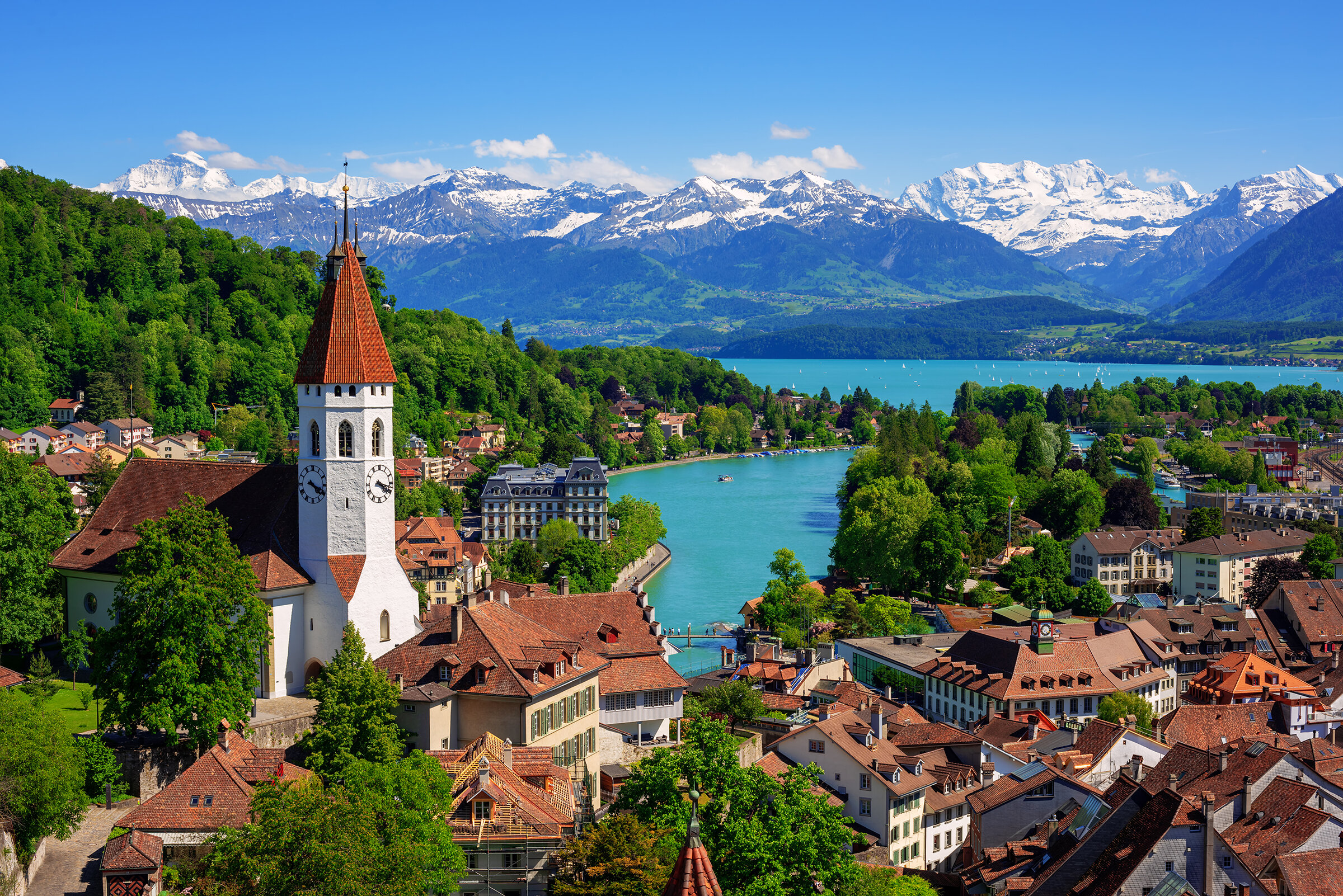Traveling From Zürich to Interlaken? Visit a Swiss Castle and Ride a ...