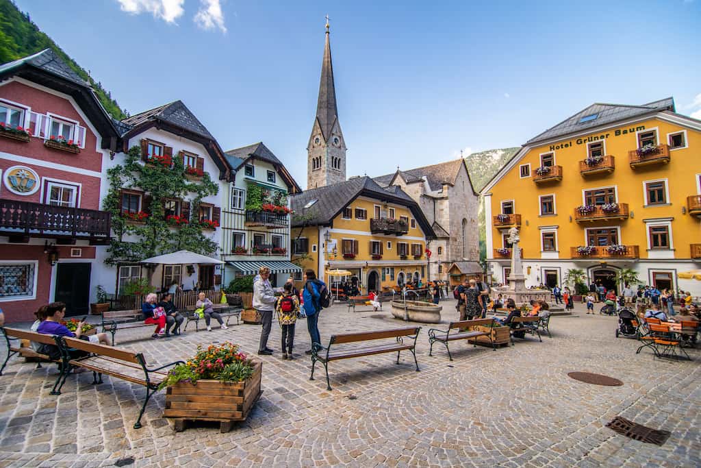 Top 20 Most Beautiful Places to Visit in Austria - GlobalGrasshopper (2023)